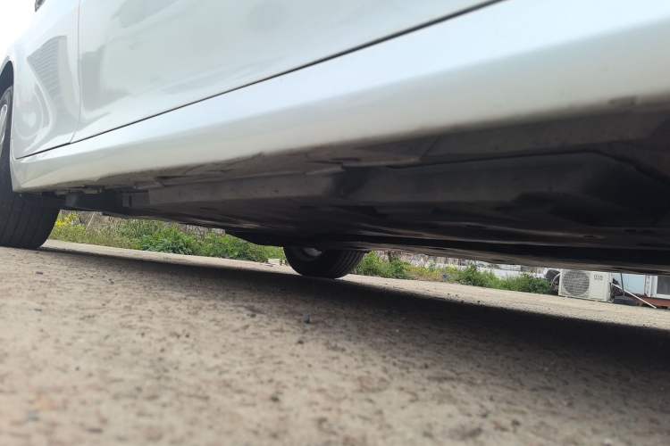 Used Toyota Camry 2019 2.0G Luxury Edition China VI Standard Right Side Sill