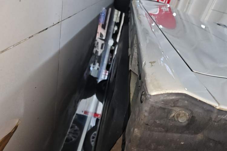 Used Toyota Camry 2019 2.0G Luxury Edition China VI Standard Right Side Sill