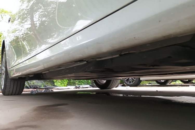 Used Toyota Camry 2019 2.5G Luxury Edition China VI Standard Right Side Sill