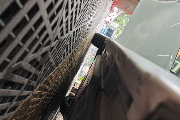 Used Toyota Camry 2019 2.5S FENGSHANG Version China VI Standard Right Side Sill