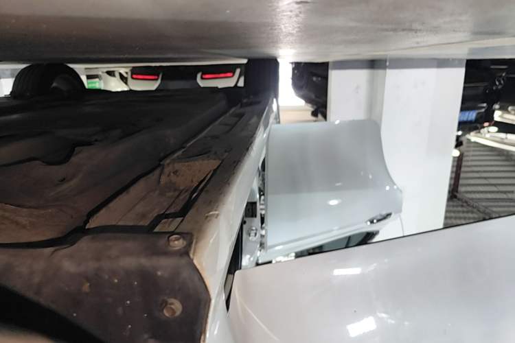 Used Toyota Camry 2019 2.5G Luxury Edition China VI Standard Right Side Sill