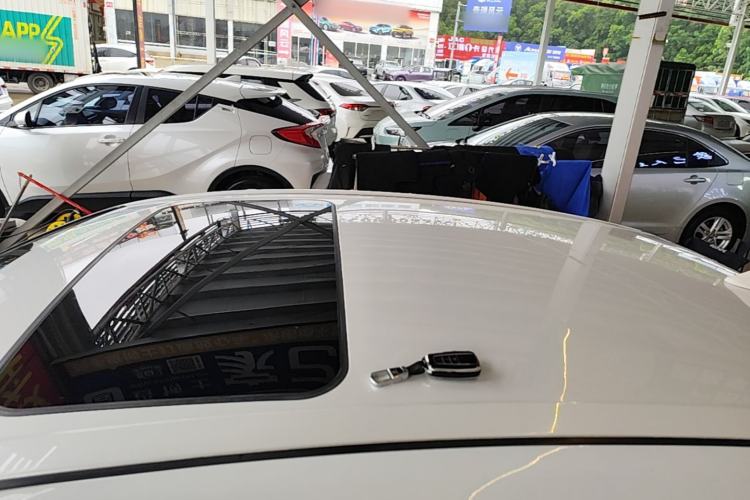 Used Toyota Camry 2019 2.0G Luxury Edition China VI Standard Roof