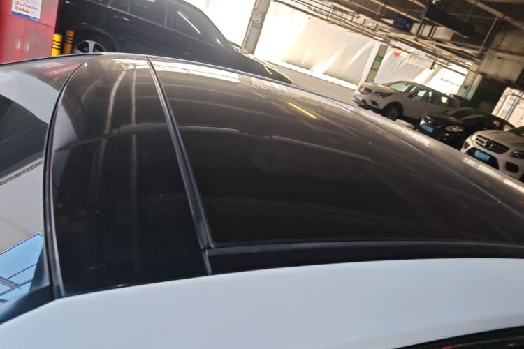 Used Toyota Camry 2019 Dual-Engine 2.5 HG Luxury Edition China VI Standard Roof