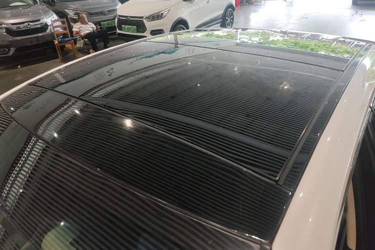 Used Toyota Camry 2019 Dual-Engine 2.5 HG Luxury Edition China VI Standard Roof