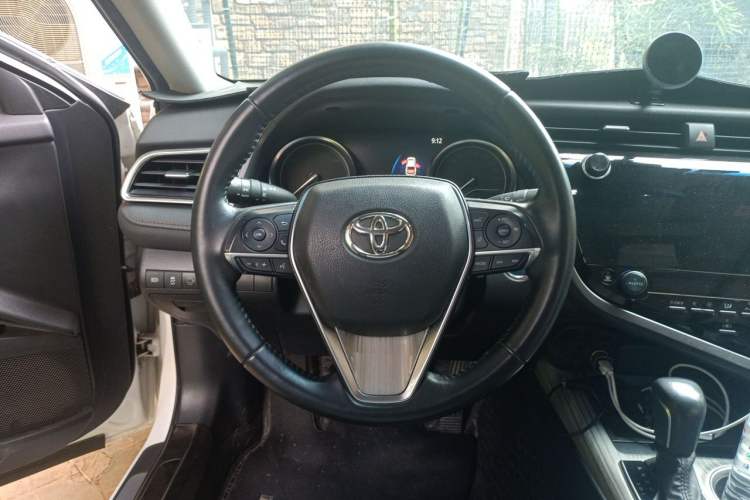 Used Toyota Camry 2019 Revised Version Dual-Engine 2.5 HG Luxury Edition Steering Wheel