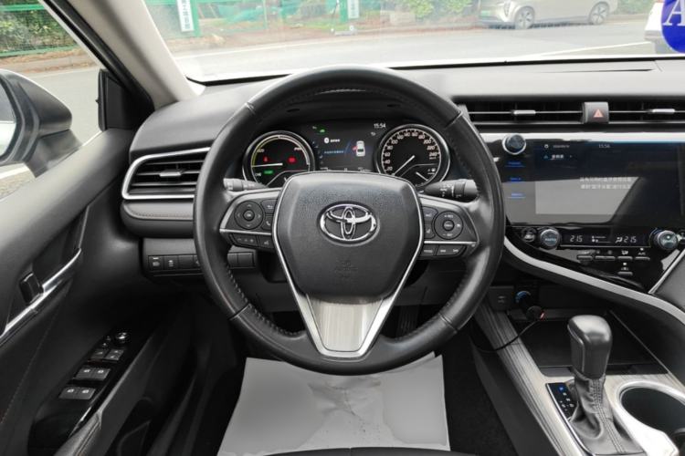 Used Toyota Camry 2019 Dual-Engine 2.5 HG Luxury Edition China VI Standard Steering Wheel