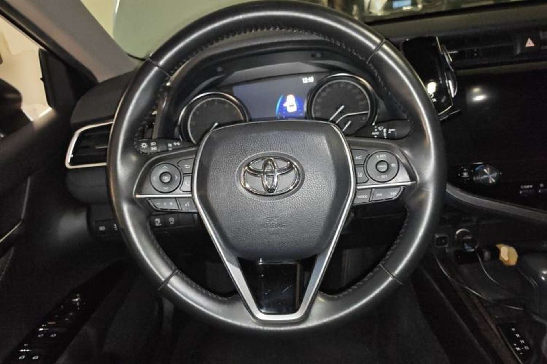 Used Toyota Camry 2019 2.0G Luxury Edition China VI Standard Steering Wheel
