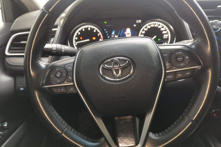 Used Toyota Camry 2019 2.5G Luxury Edition China VI Standard Steering Wheel