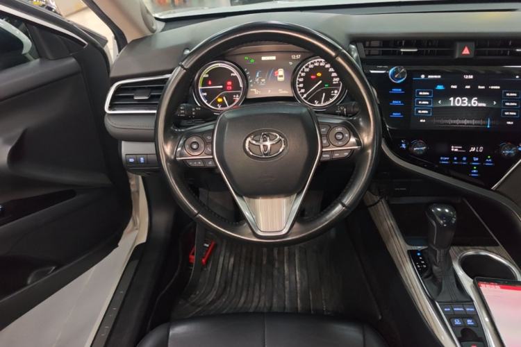 Used Toyota Camry 2019 Dual-Engine 2.5 HG Luxury Edition China VI Standard Steering Wheel