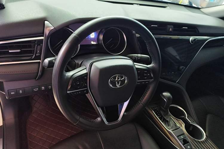 Used Toyota Camry 2019 2.0G Luxury Edition China VI Standard Steering Wheel