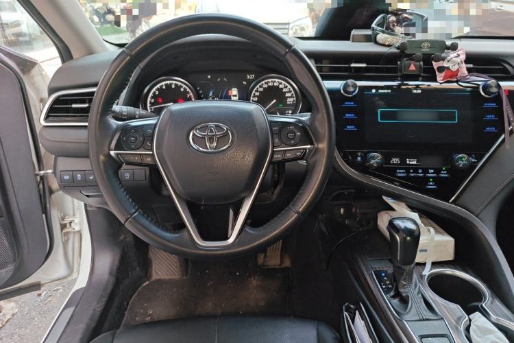 Used Toyota Camry 2019 Revised Version 2.0G Luxury Edition Steering Wheel
