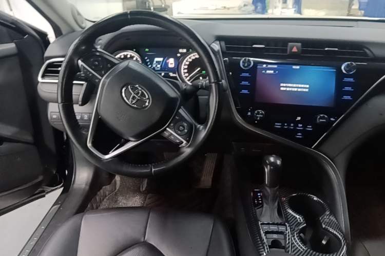 Used Toyota Camry 2019 2.5G Luxury Edition China V Standard Steering Wheel