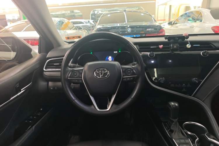 Used Toyota Camry 2019 Revised Version 2.5S Fēngshàng Edition Steering Wheel