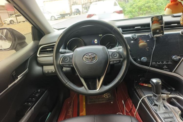 Used Toyota Camry 2019 2.5G Luxury Edition China VI Standard Steering Wheel