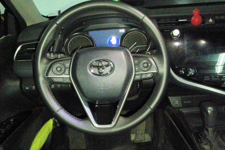 Used Toyota Camry 2019 2.5G Luxury Edition China VI Standard Steering Wheel