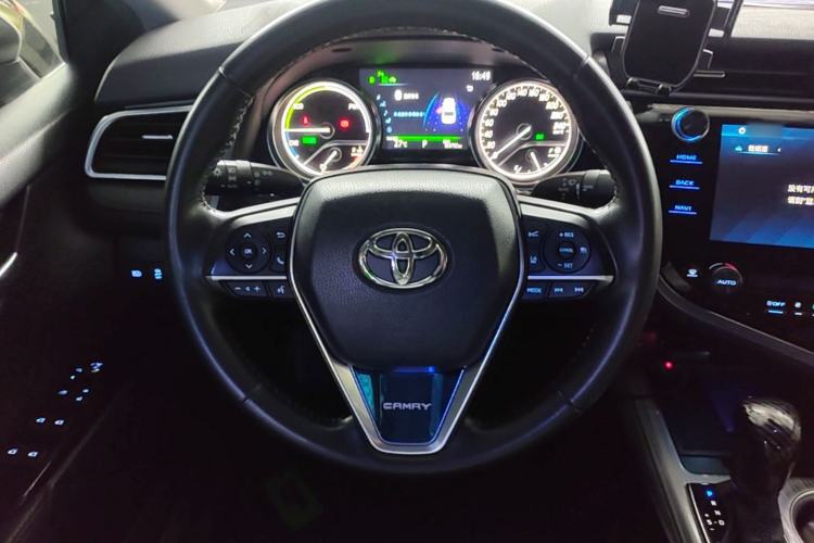 Used Toyota Camry 2019 Dual-Engine 2.5 HG Luxury Edition China VI Standard Steering Wheel