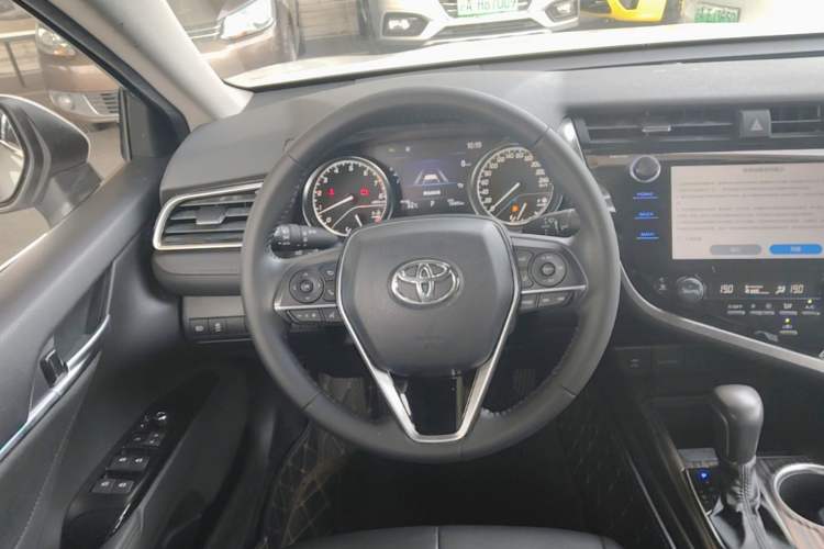 Used Toyota Camry 2019 2.5G Luxury Edition China VI Standard Steering Wheel