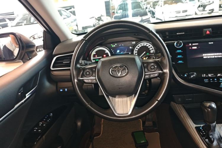 Used Toyota Camry 2019 Dual-Engine 2.5 HG Luxury Edition China VI Standard Steering Wheel