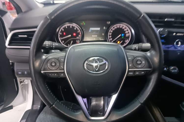 Used Toyota Camry 2019 2.5G Luxury Edition China VI Standard Steering Wheel