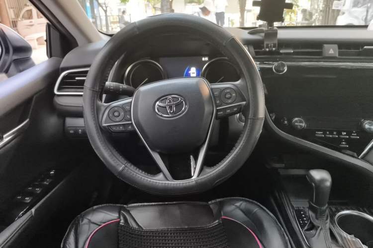 Used Toyota Camry 2019 2.5G Luxury Edition China VI Standard Steering Wheel
