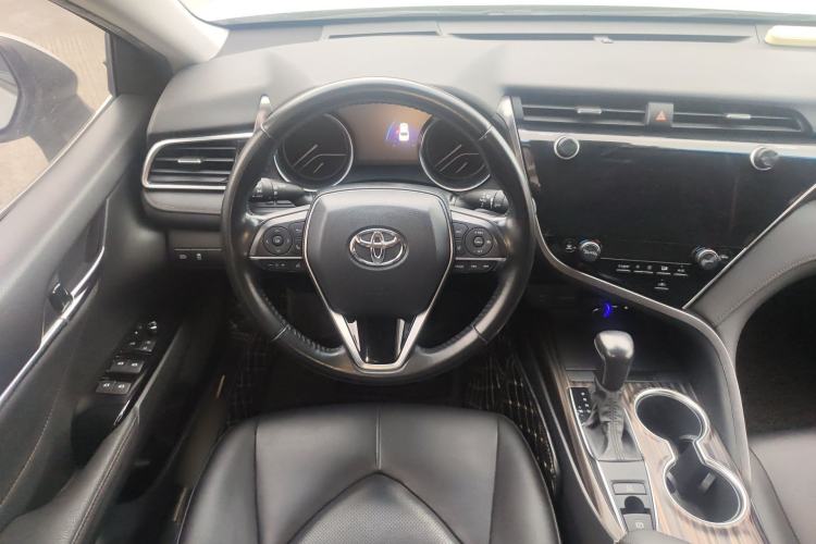 Used Toyota Camry 2019 2.0G Luxury Edition China VI Standard Steering Wheel