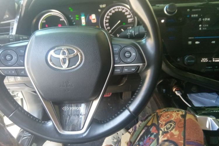 Used Toyota Camry 2019 Revised Version Dual-Engine 2.5 HG Luxury Edition Steering Wheel
