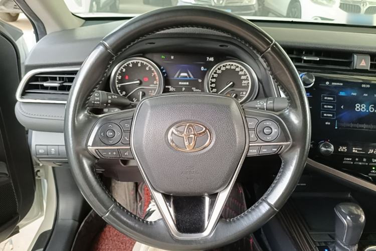 Used Toyota Camry 2019 2.0G Luxury Edition China VI Standard Steering Wheel