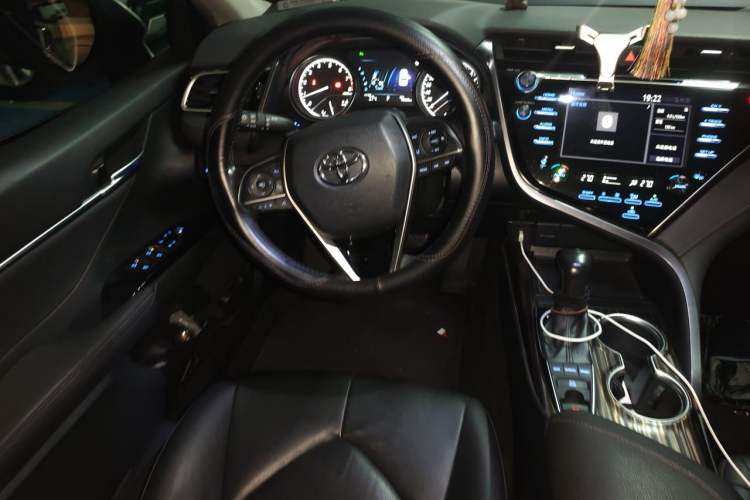 Used Toyota Camry 2019 2.5G Luxury Edition China VI Standard Steering Wheel