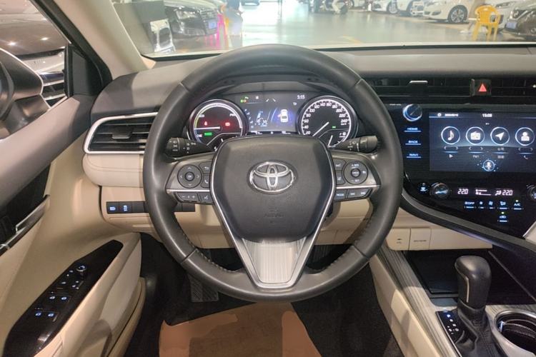Used Toyota Camry 2019 Dual-Engine 2.5 HG Luxury Edition China VI Standard Steering Wheel
