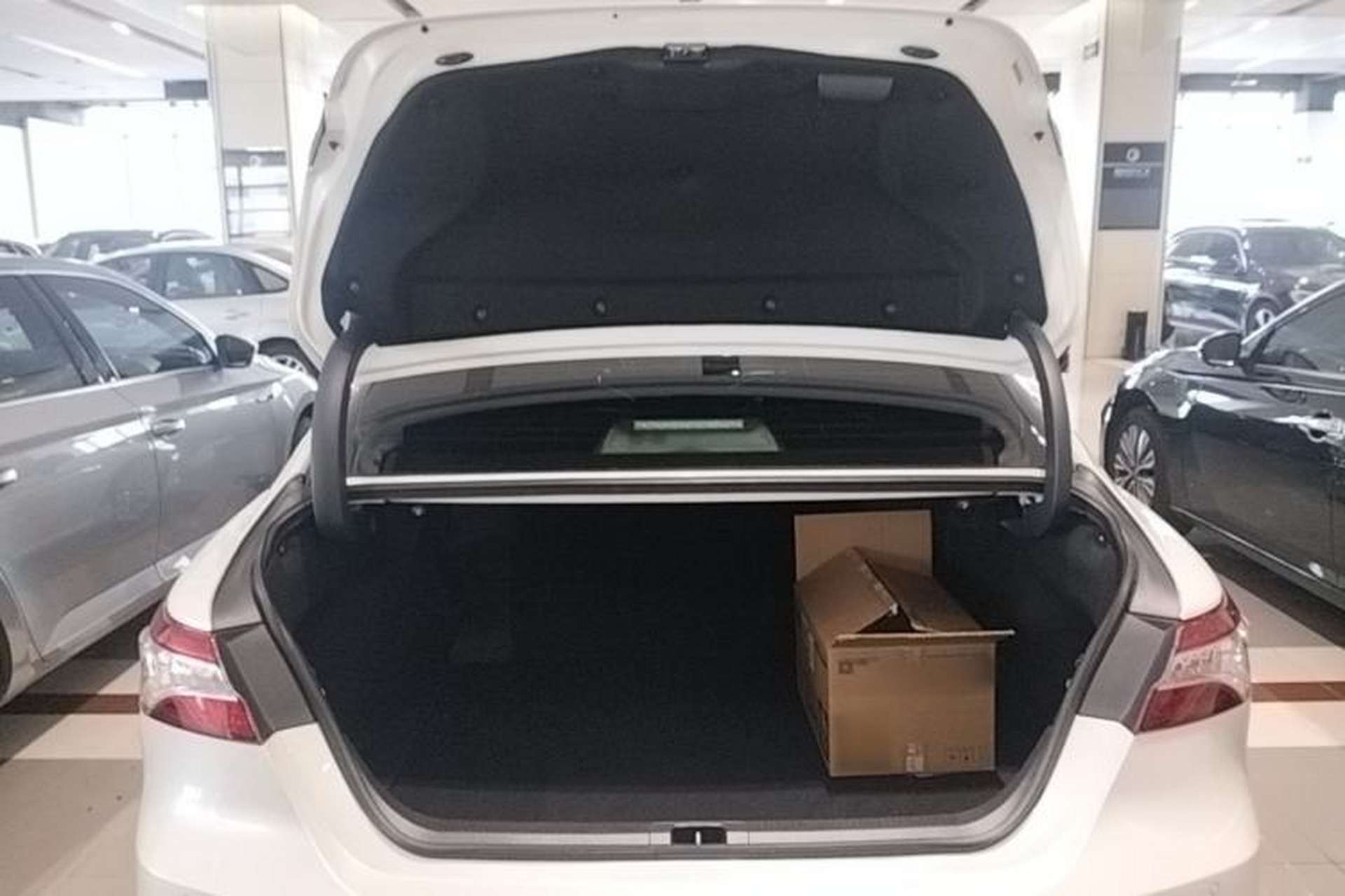 Used Toyota Camry 2019 2.0G Luxury Edition China VI Standard Trunk