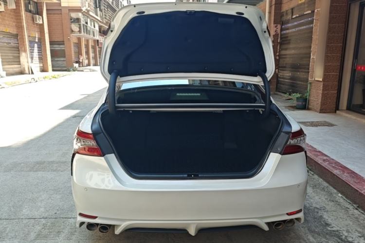Used Toyota Camry 2019 Revised Version 2.5S Fēngshàng Edition Trunk