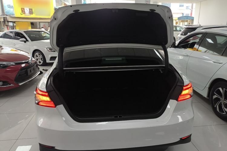 Used Toyota Camry 2019 Revised Version Dual-Engine 2.5 HG Luxury Edition Trunk