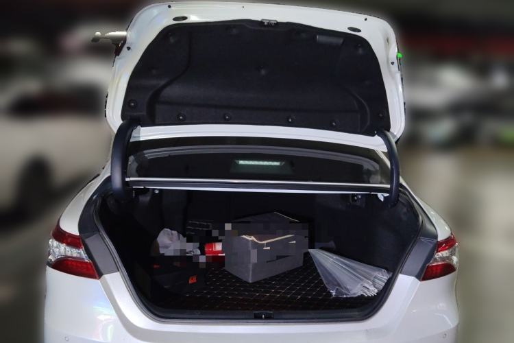 Used Toyota Camry 2019 Revised Version 2.0G Luxury Edition Trunk
