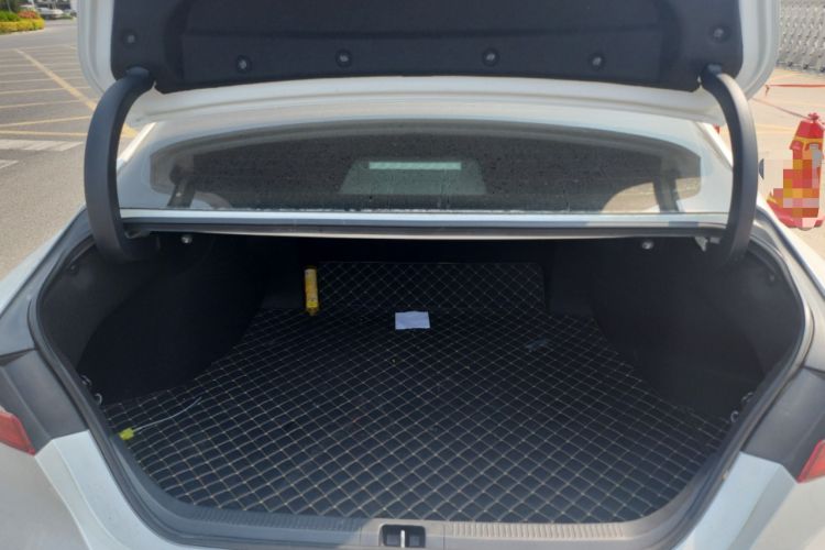 Used Toyota Camry 2019 2.5G Luxury Edition China VI Standard Trunk