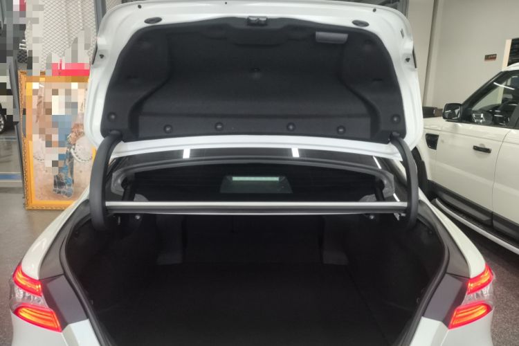 Used Toyota Camry 2019 Revised Version 2.0G Luxury Edition Trunk