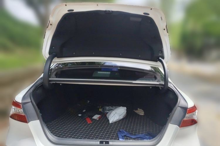 Used Toyota Camry 2019 2.5G Luxury Edition China VI Standard Trunk