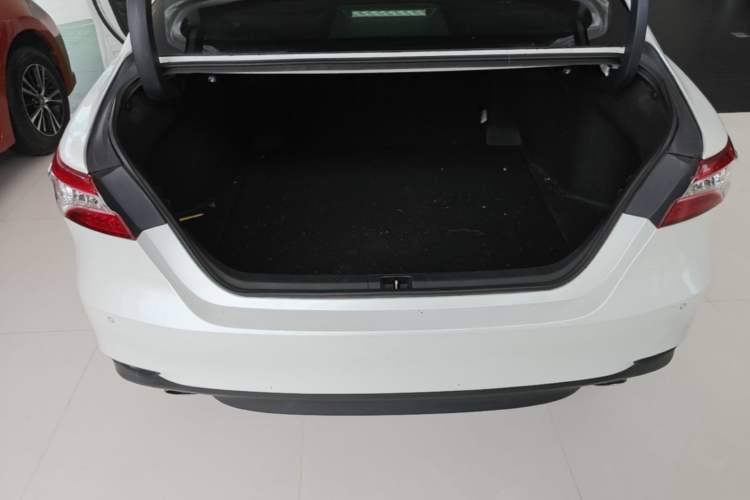Used Toyota Camry 2019 2.5G Luxury Edition China VI Standard Trunk