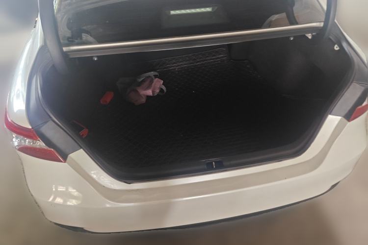 Used Toyota Camry 2019 2.0G Luxury Edition China V Standard Trunk
