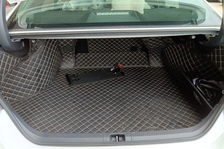 Used Toyota Camry 2019 Revised Version 2.5S Fēngshàng Edition Trunk