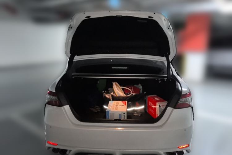 Used Toyota Camry 2019 2.5S FENGSHANG Version China VI Standard Trunk