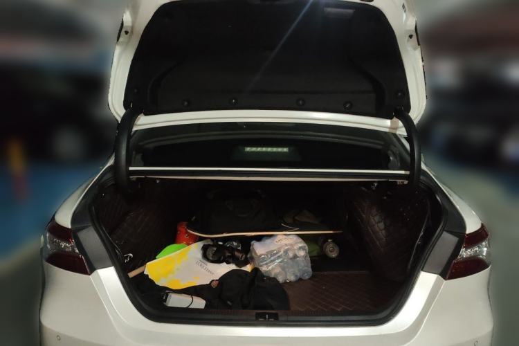 Used Toyota Camry 2019 2.5G Luxury Edition China VI Standard Trunk