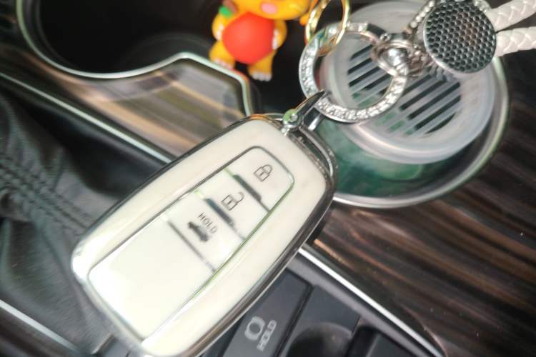 Used Toyota Camry 2019 Revised Version 2.5G Luxury Edition Vehicle Key