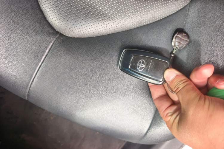 Used Toyota Camry 2019 2.5G Luxury Edition China V Standard Vehicle Key