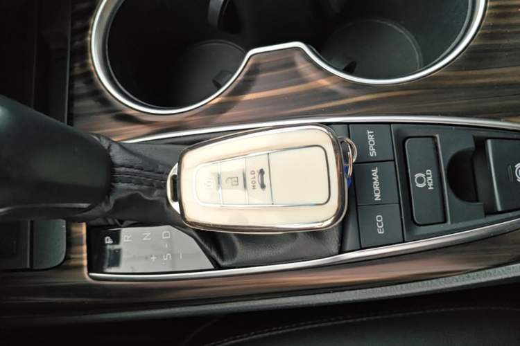 Used Toyota Camry 2019 Revised Version 2.5G Luxury Edition Vehicle Key