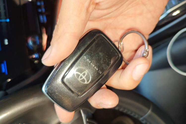 Used Toyota Camry 2019 2.5S FENGSHANG Version China VI Standard Vehicle Key