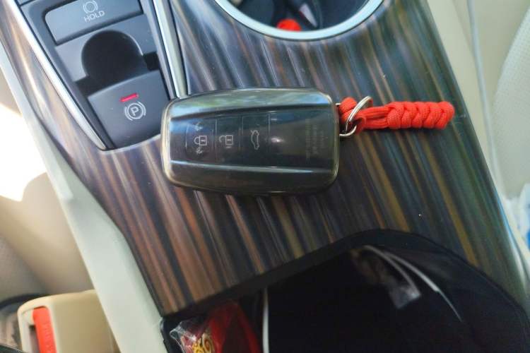 Used Toyota Camry 2019 2.5G Luxury Edition China VI Standard Vehicle Key