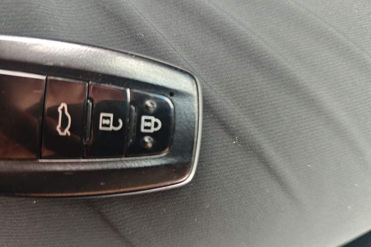 Used Toyota Camry 2019 2.5G Luxury Edition China VI Standard Vehicle Key