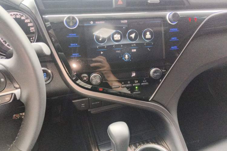 Used Toyota Camry 2019 Revised Version 2.0G Luxury Edition Audio And AC Panel