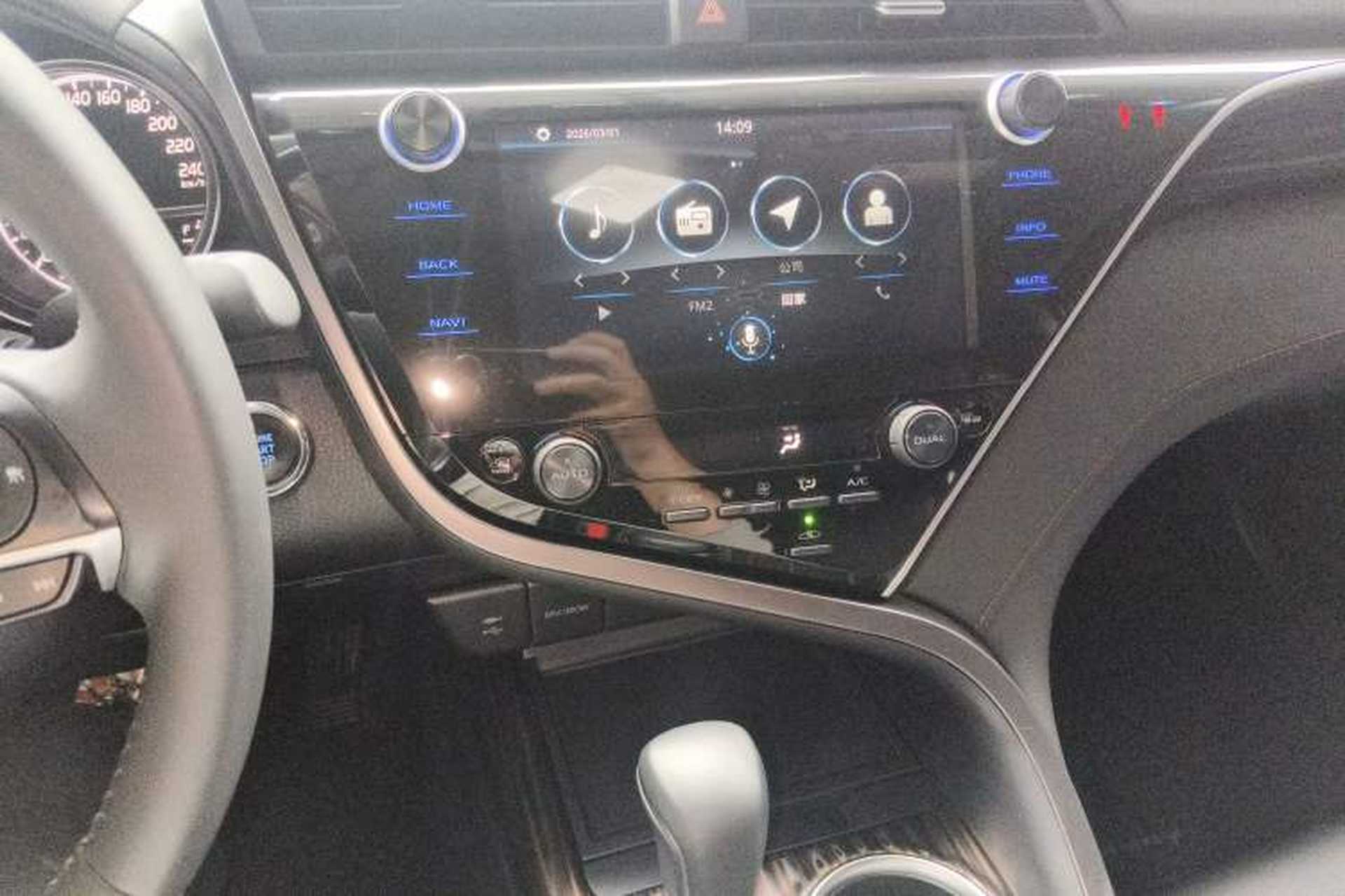 Used Toyota Camry 2019 Revised Version 2.0G Luxury Edition Audio And AC Panel