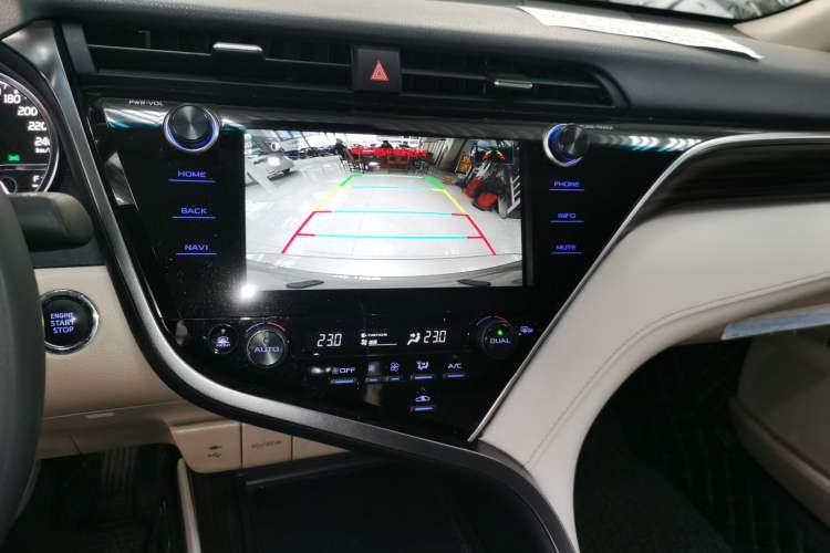 Used Toyota Camry 2019 Revised Version 2.0G Luxury Edition Audio And AC Panel